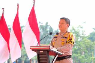 Kapolda Riau Beri Amanat kepada Enam Pejabat Utama Polda
