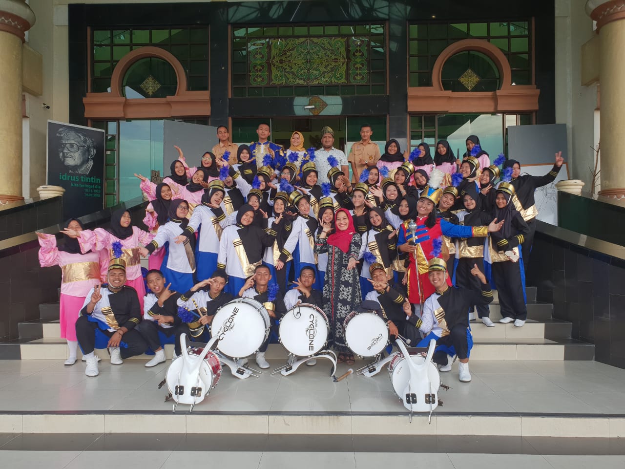 Perdana, Drum Band Sapta Bahana Simponi SMAN 7 Pekanbaru Tampil Memukau di Festival 2018