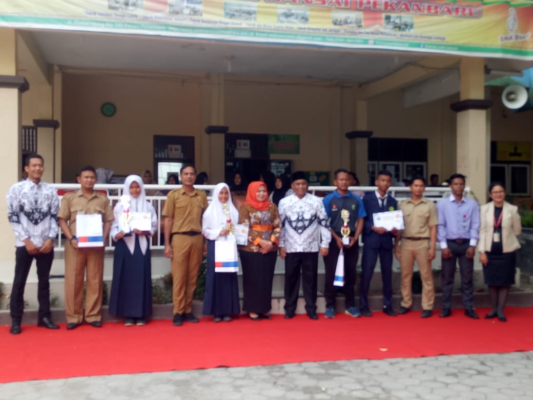 Tim Volly SMPN 42 Juara II Antar SMP Se-Kota Pekanbaru Pada Turnament SMK Kansai Cup 1