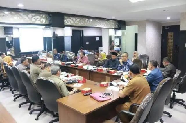 DPRD Kota Pekanbaru Rapat bersama Sejumlah OPD Bahas Ranperda Rencana Induk Pembangunan Kepariwisata