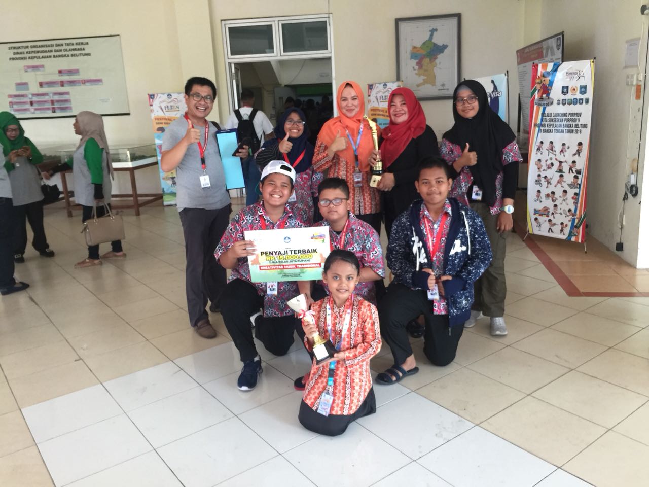 SMPN 1 Pekanbaru Berhasil Raih Penyaji Terbaik Musik Tradisional FLS2N 2018 di Bangka Belitung