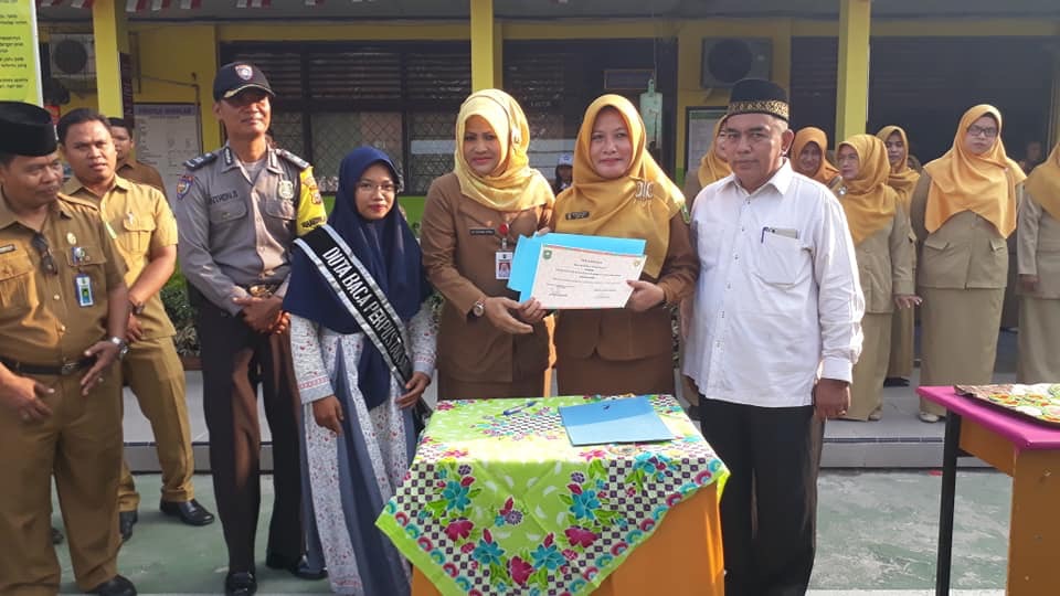 SMAN 7 Pekanbaru Lantik Duta Literasi dan MoU Dengan Dispusip Provinsi Riau