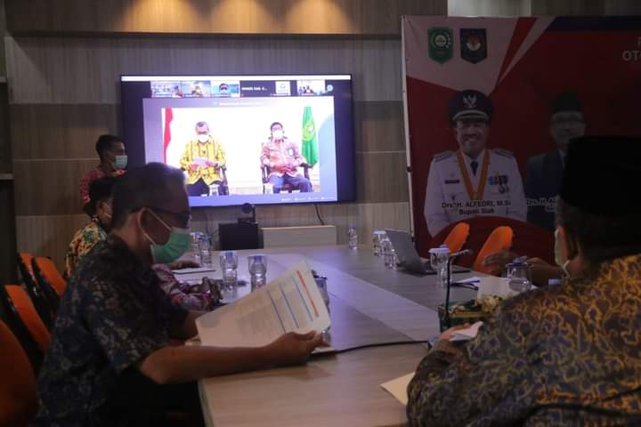 Bupati Kab.Siak Ikuti Workshop Penilaian Kepatuhan Bersama Ombudsman Riau (ORI)