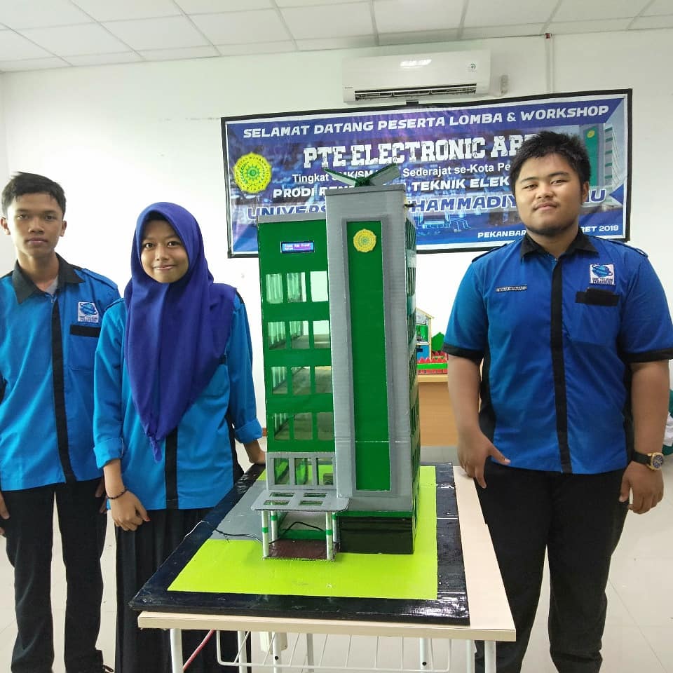 SMK Telkom Pekanbaru Borong 2 Piala di Kompetensi Smart Home PTE UMRI