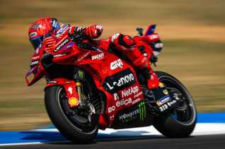 Perkasa, Marc Marquez Menang Race Perdana di MotoGP Thailand 2025