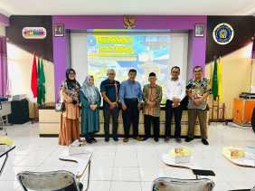 Silaturahmi Majelis Dikdasmen dan PNF PDM Pekanbaru ke SDM Condong Catur dan SMPM Program Khusus Kot