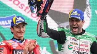 Dramatis, Johann Zarco Menang Race Dalam Balapan Hujan di Sirkuit Le Mans