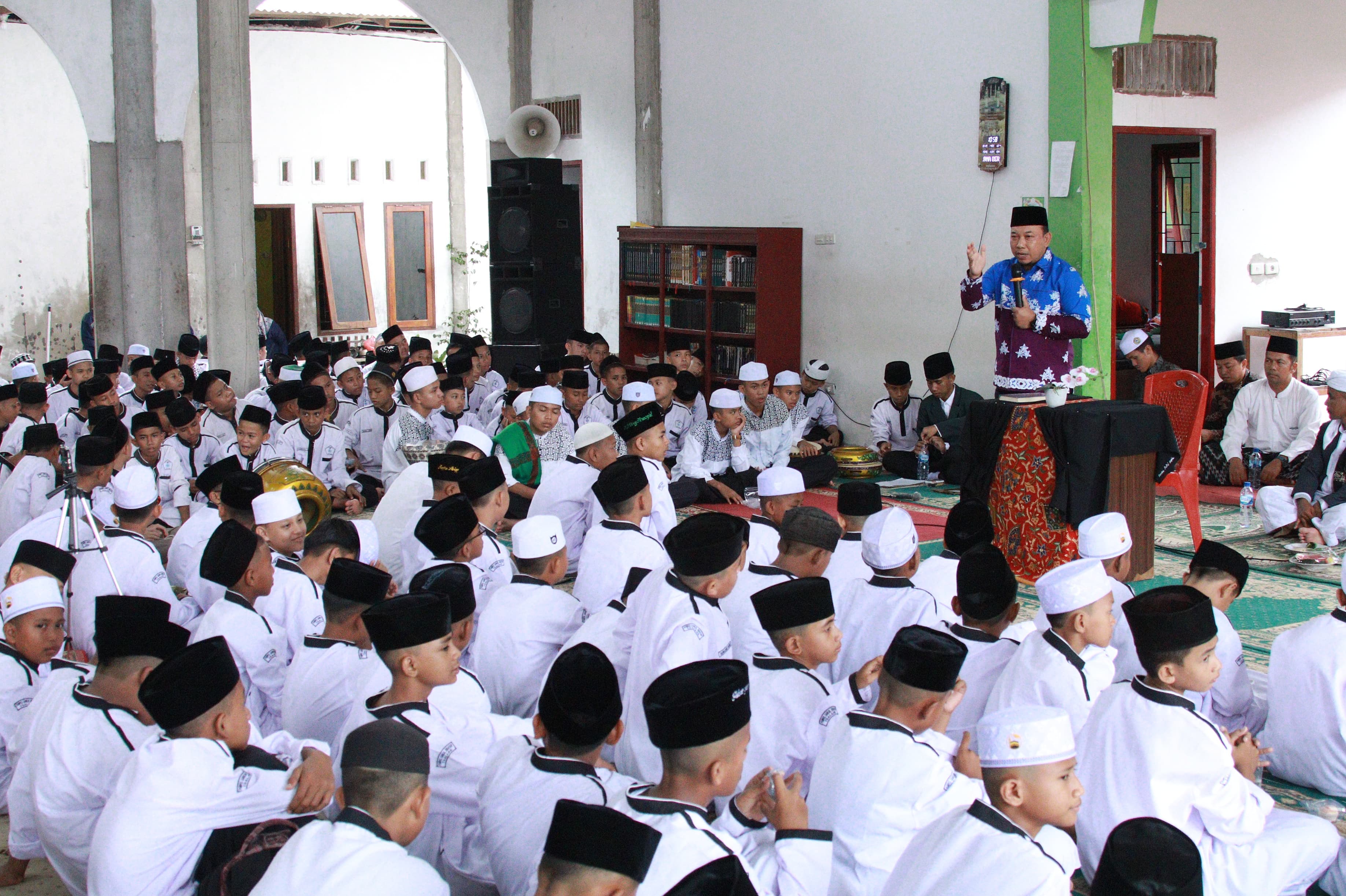 Wabup Kab.Siak :Memasukkan Anak ke Pondok Pesantren merupakan pilihan terbaik