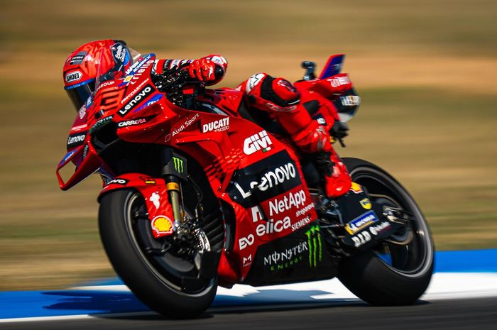 Perkasa, Marc Marquez Menang Race Perdana di MotoGP Thailand 2025