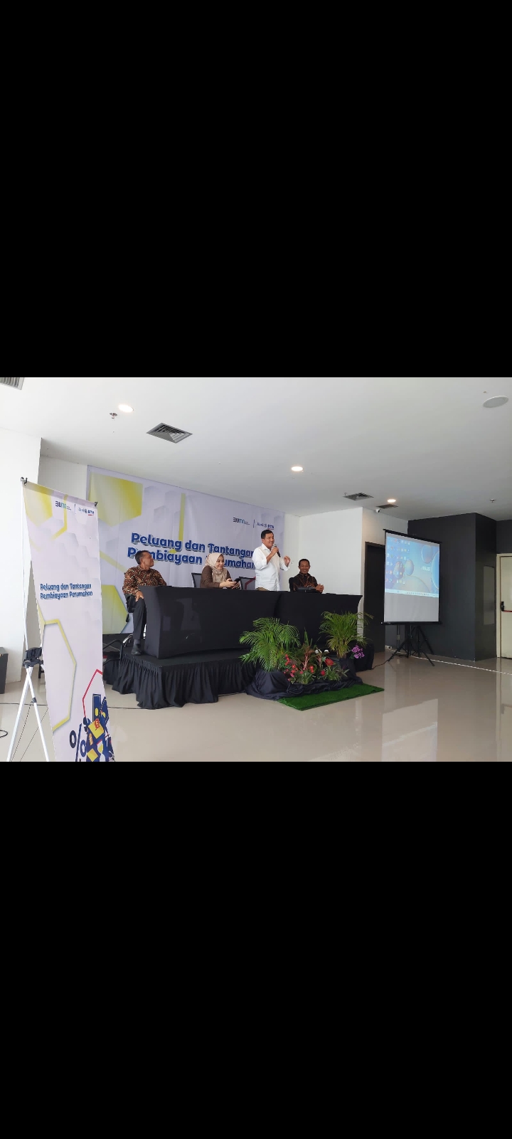 DR. H. Jon Erizal, S.E., M.B.A Km Apresiasi PT Bank Tabungan Negara