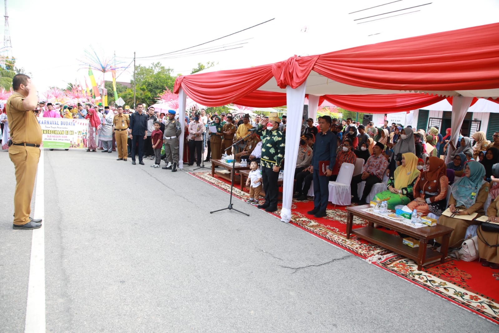 Wabup Kab.Siak Lepas Peserta Pawai Memperingati HUT RI ke 77 ( 2022 )