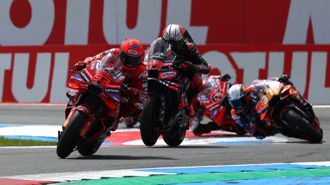 6 Pembalap Berguguran di Race MotoGP Belanda 2025, Marc Marquez Kokoh di Podium Utama