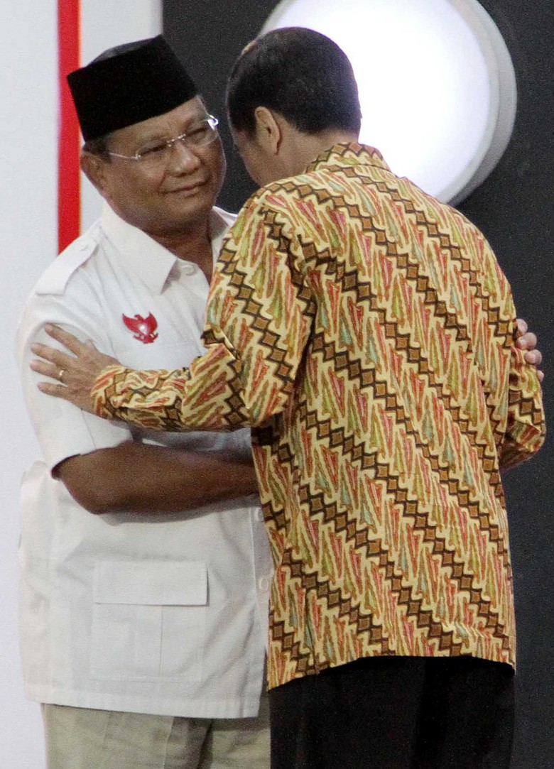 Jokowi Tak Aman, Prabowo Mulai Tenggelam