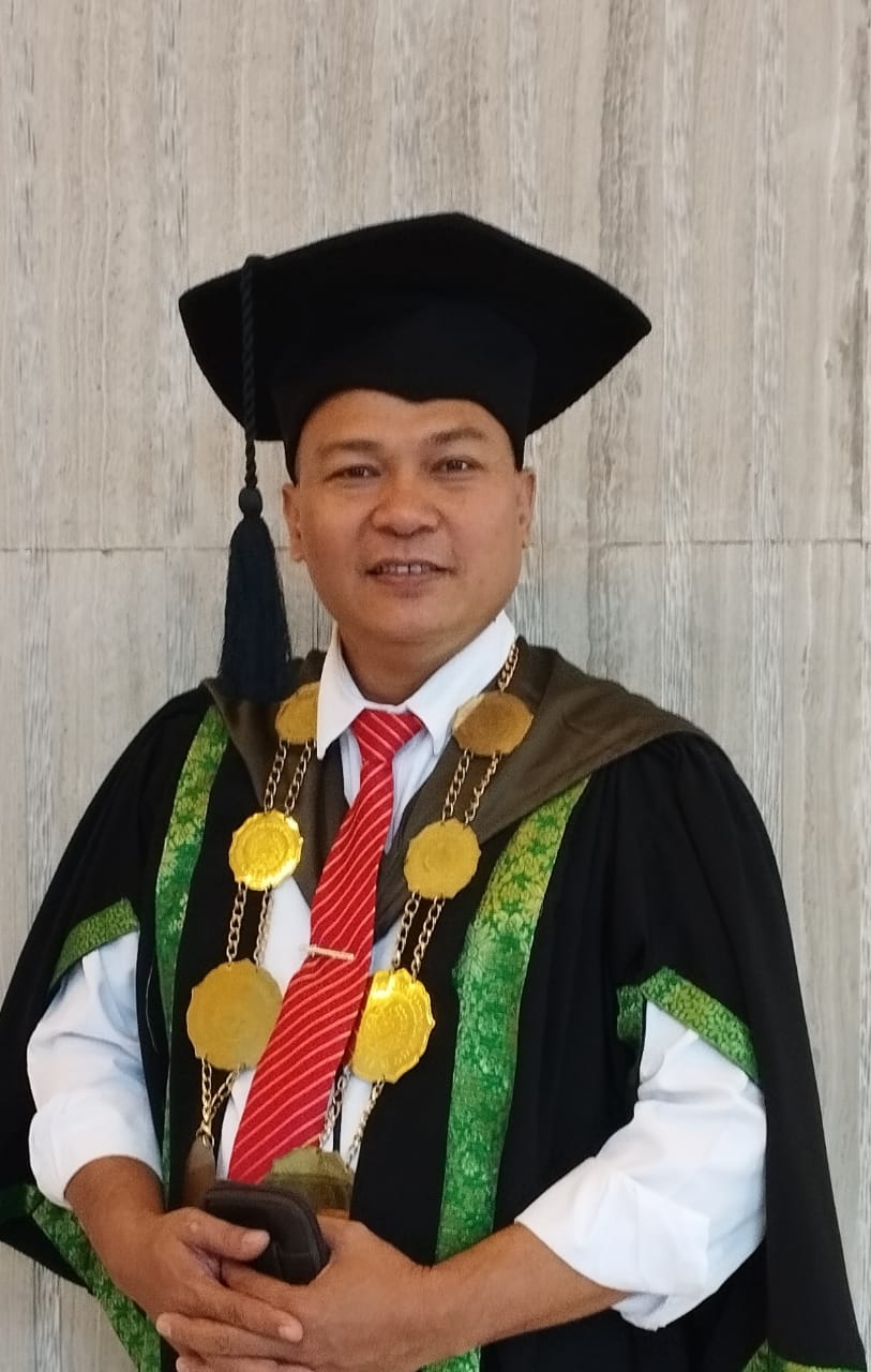 Wisudawan XXV UMRI: SMART DAN PENCERAHAN SEMEMESTA Dr. Santoso, SS., M.Si