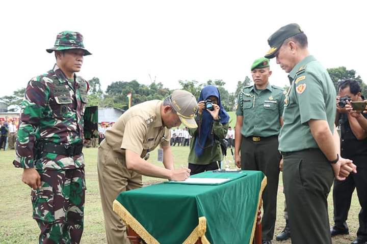 TMMD 103 Kodim Pekanbaru Ditutup, Wawako: Rawatlah Infrastruktur yang Dibangun