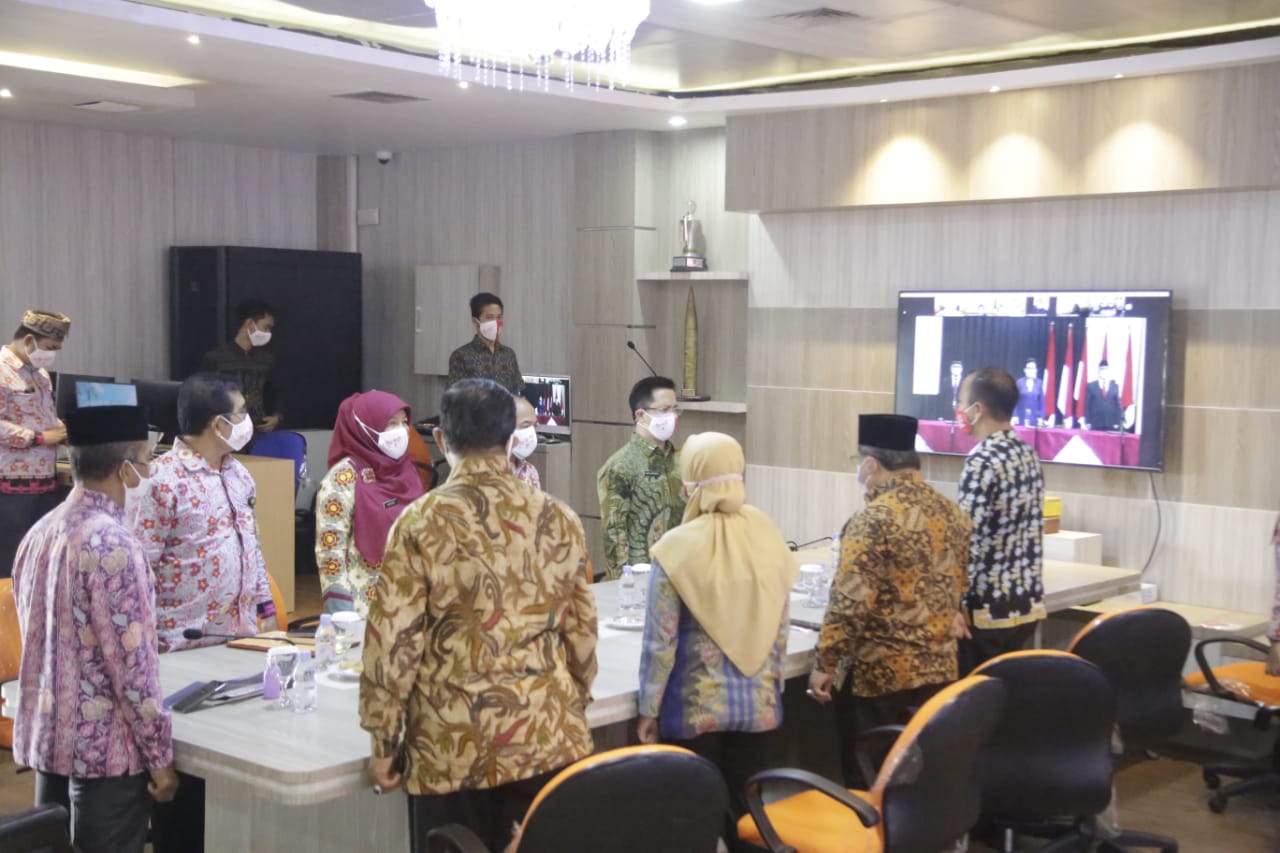 Pemkab Siak - Kemenkes RI Laksanakan Upacara Virtual Memperingati HKN ke-56 Tahun 2020