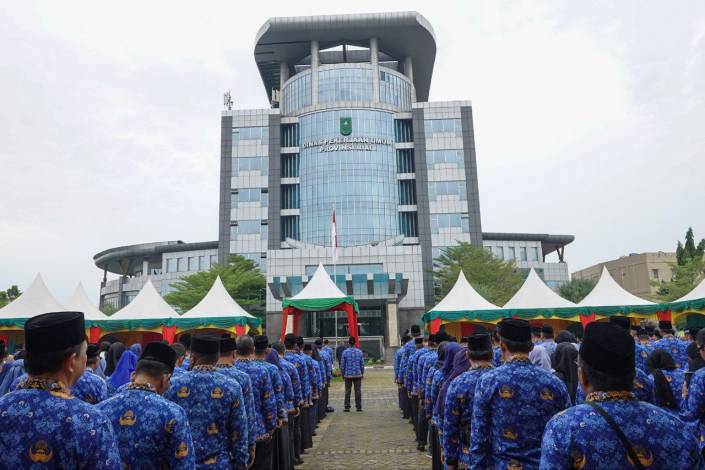 Gubri Ajak Insan PU Kompak Wujudkan Pembangunan Infrastruktur Riau