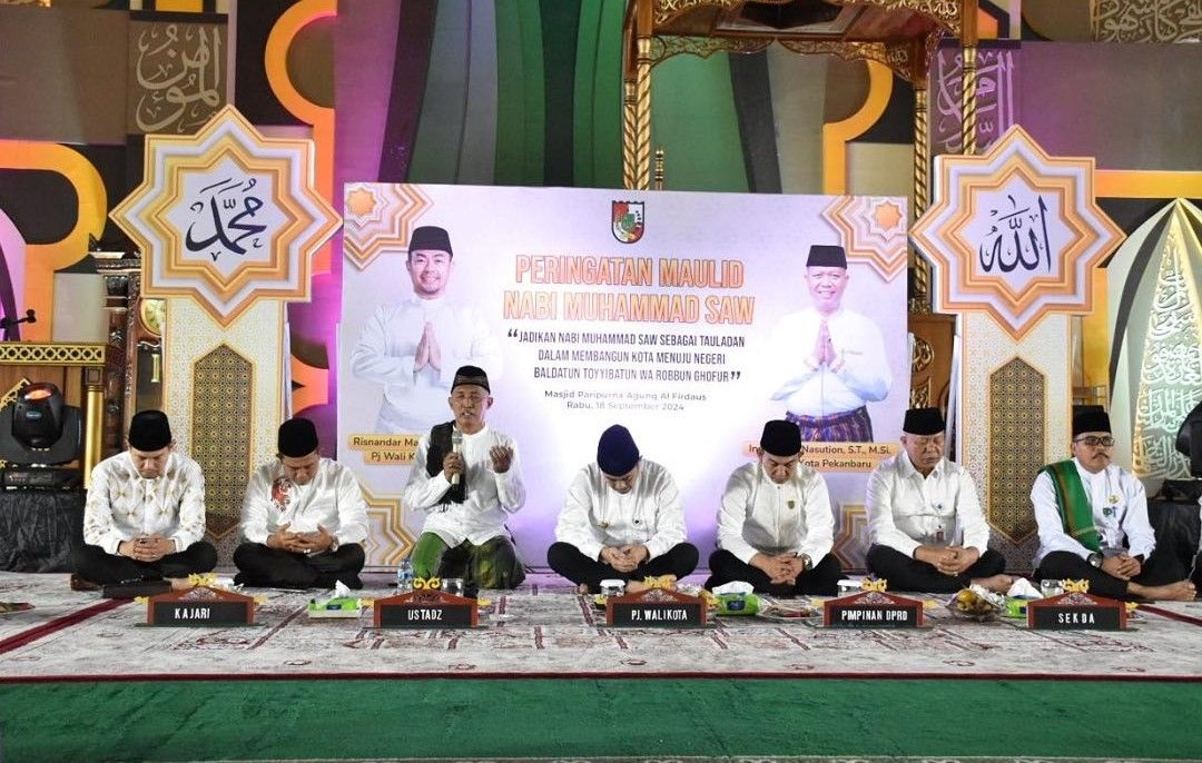 Pimpinan Dewan Hadiri Peringatan Maulid Nabi Muhammad SAW 1446 Hijriah