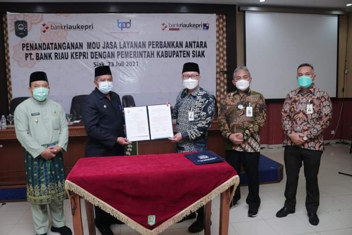 Jalin Kerjasama dengan Bank Riau Kepri,Bupati Kab.Siak Ingin,Ada Kedai BRK di Kampung/Desa